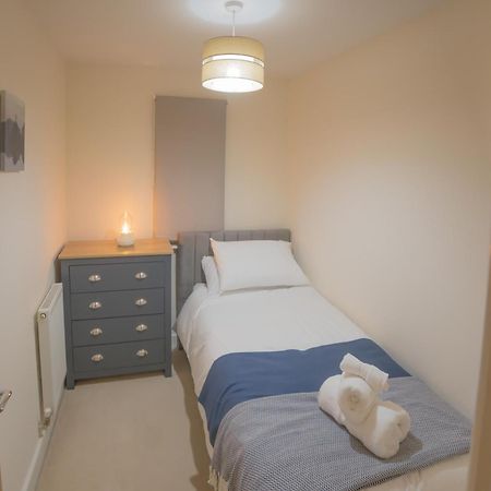 Vila Epsom Derby 23Min 17 Mins To Gatwick, 30 To London Merstham Exteriér fotografie