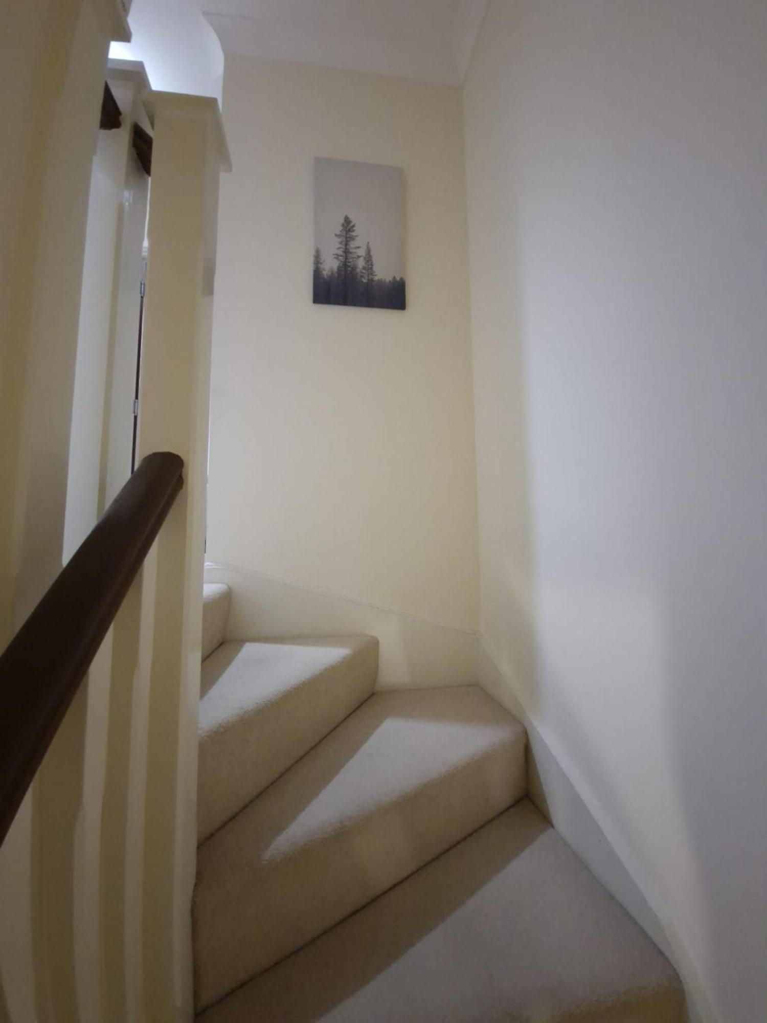 Vila Epsom Derby 23Min 17 Mins To Gatwick, 30 To London Merstham Exteriér fotografie